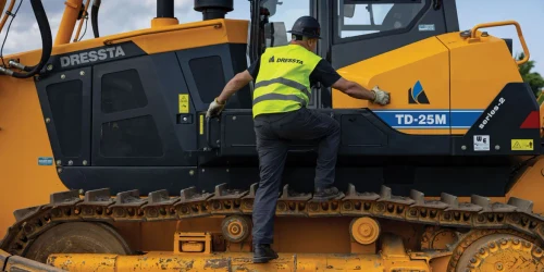 Buldozer pe șenile LiuGong Dressta TD-25M